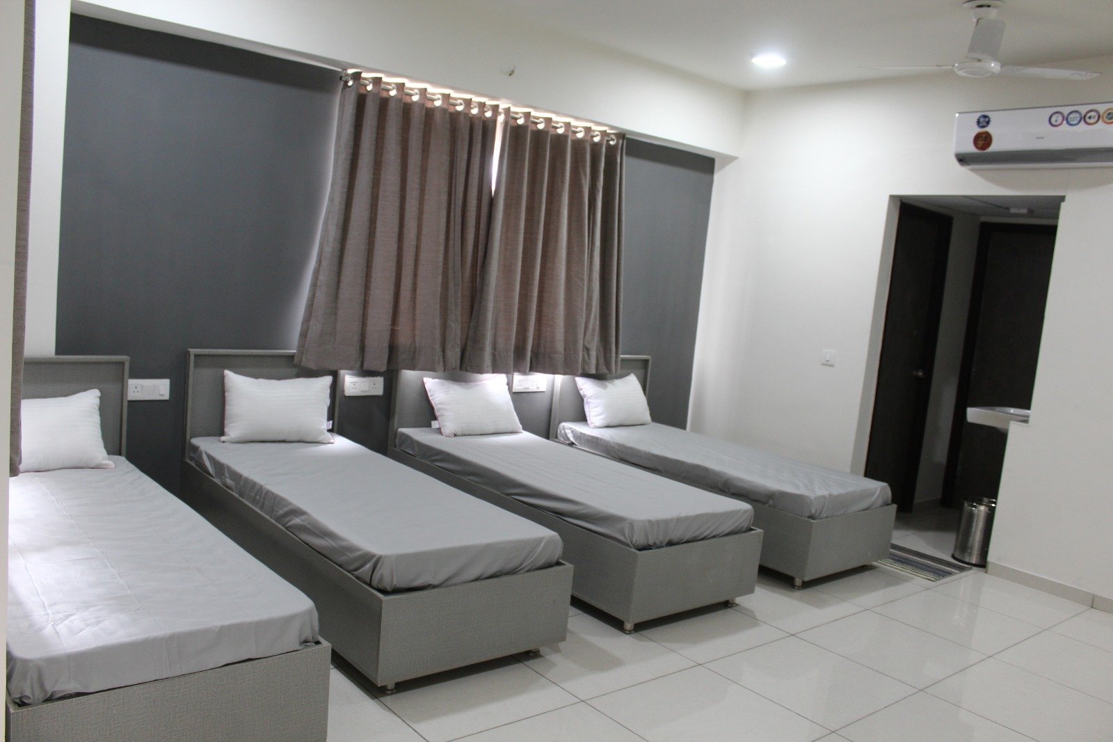 Living Hostel, Boys - A Way Of Life photo 2