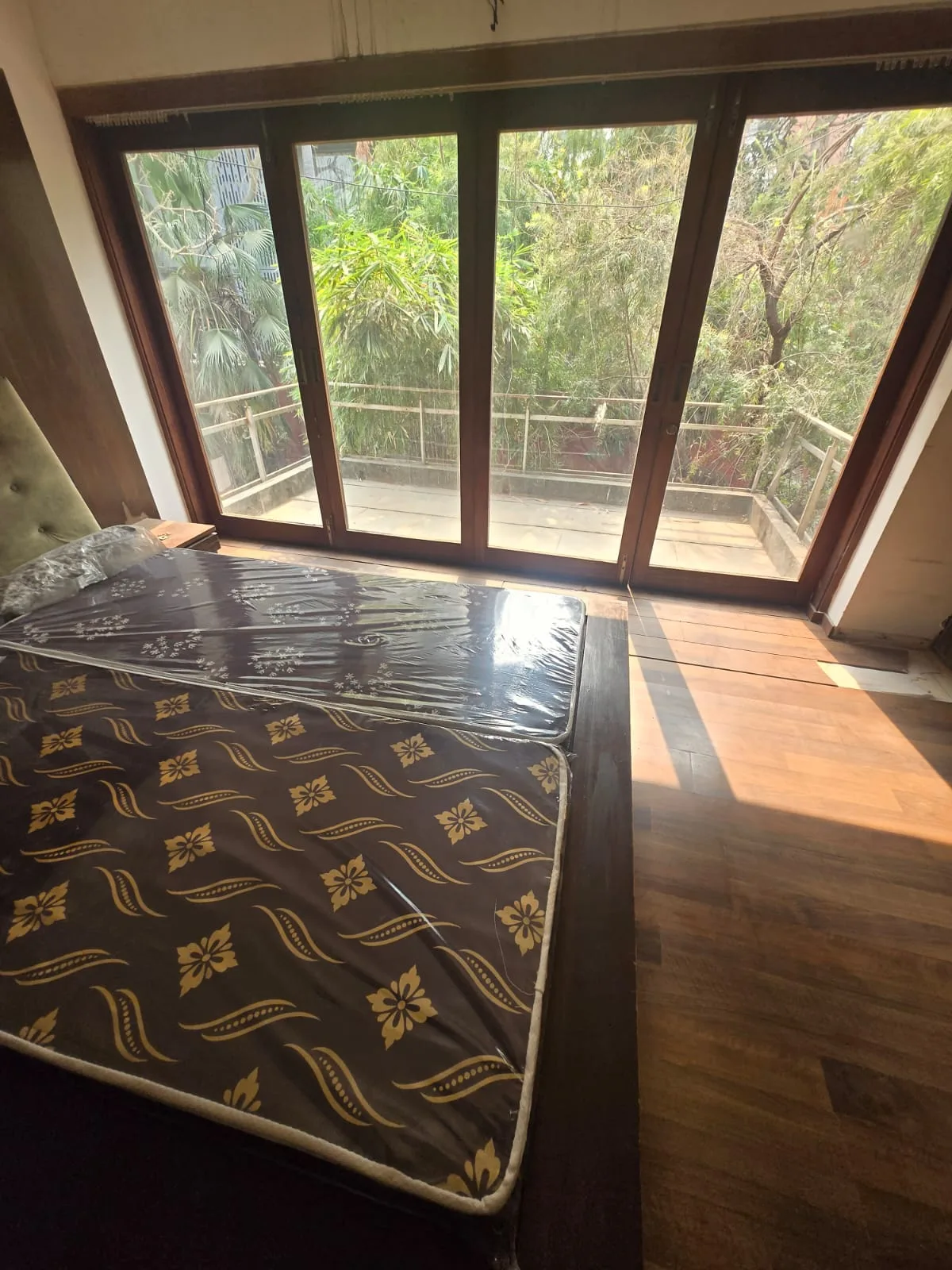Saurashtra Luxurious PG - Law Garden thumbnail 4