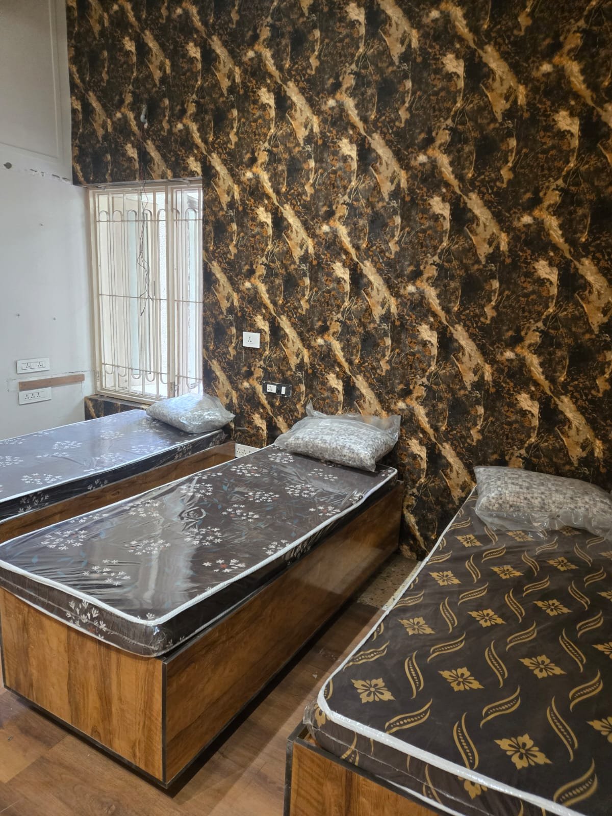 Saurashtra Luxurious PG - Ambawadi photo 6