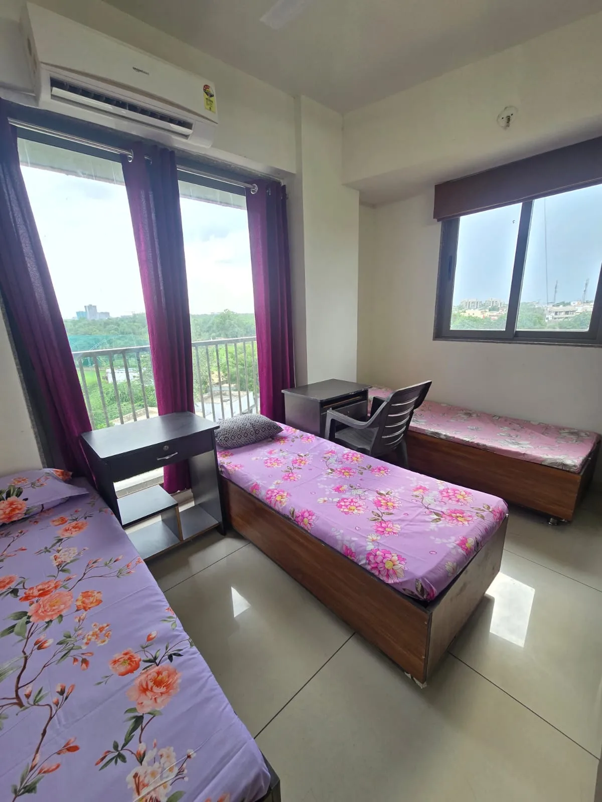 Titan House (Krisha Hostels) by A One PG thumbnail 8