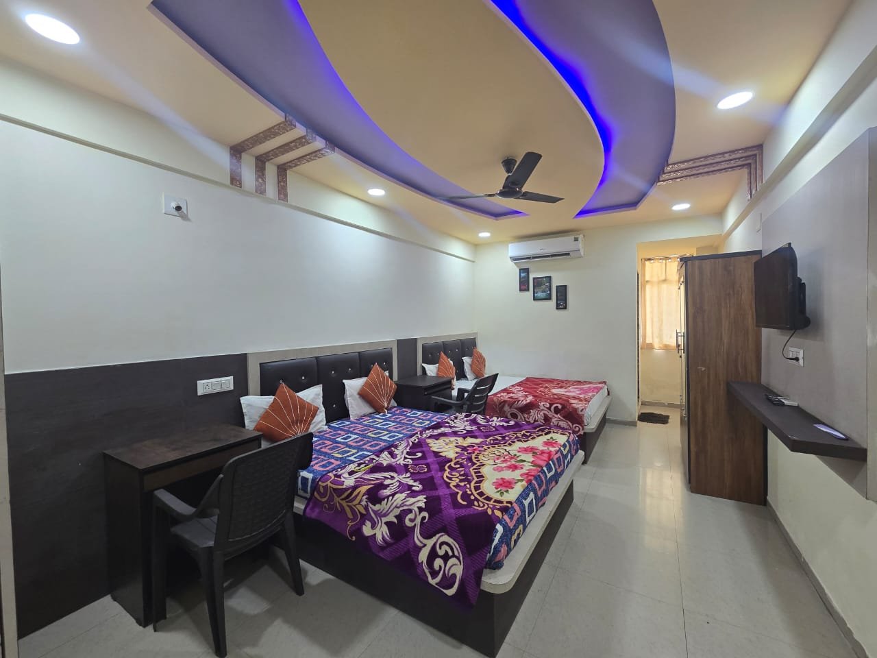 A One PG – Malabar County Road, Jagatpur – PG in Jagatpur