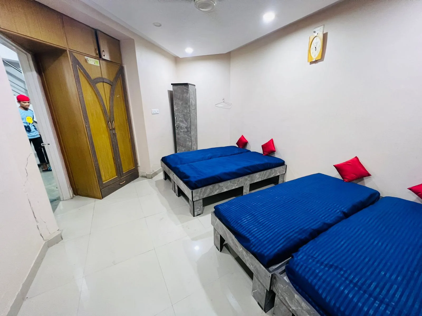 Aainath Accomodations PG thumbnail 12