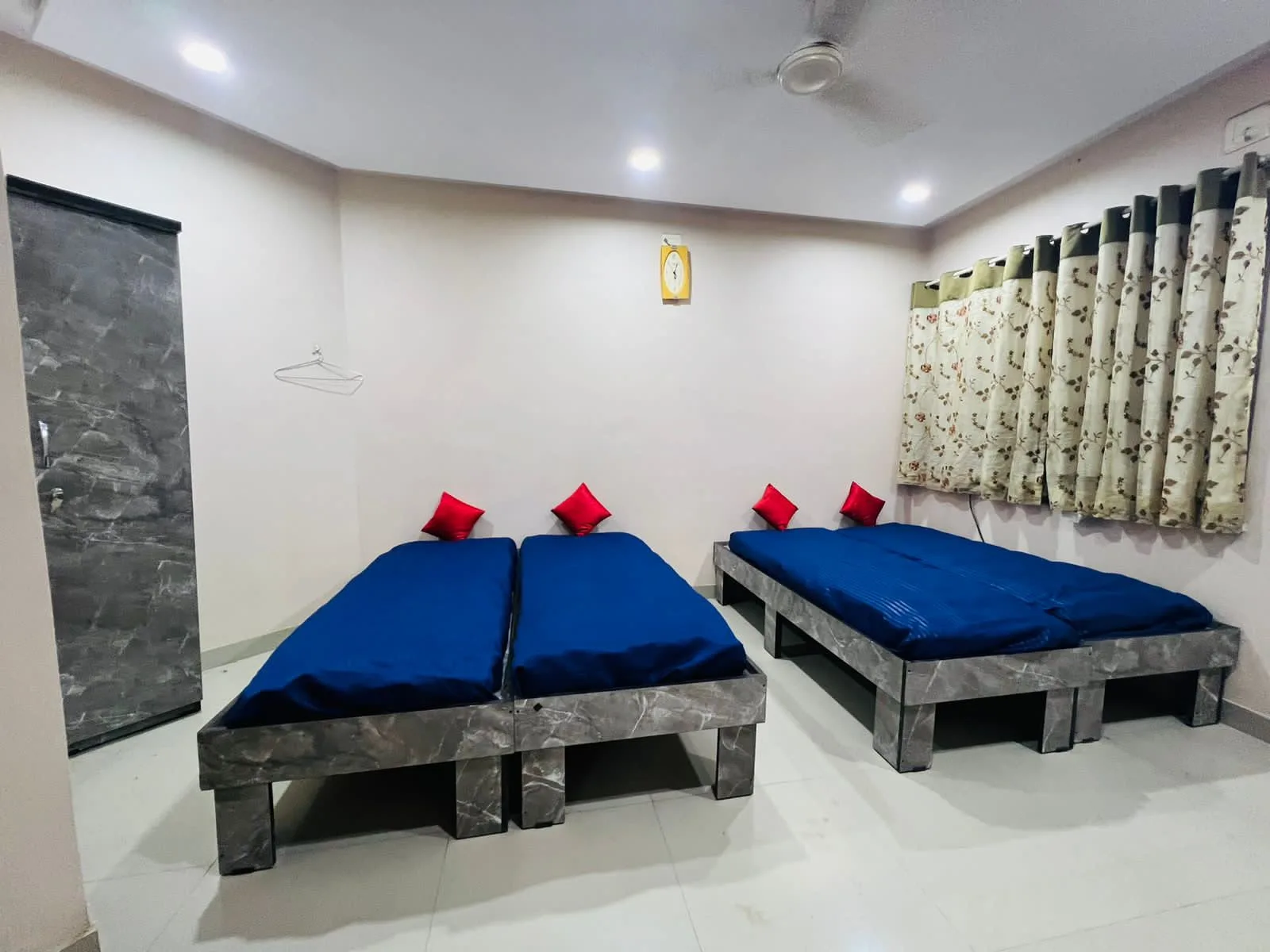 Aainath Accomodations PG thumbnail 13