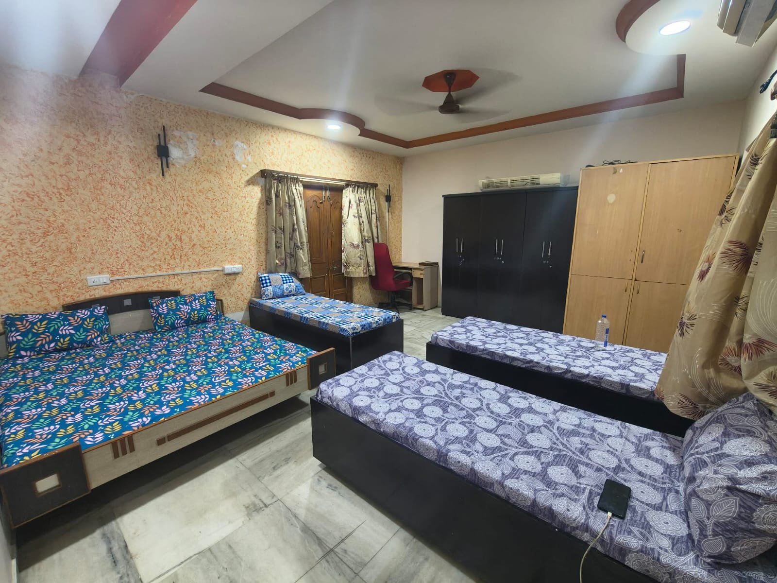 BackPackers Villa Girls PG - Thaltej photo 6