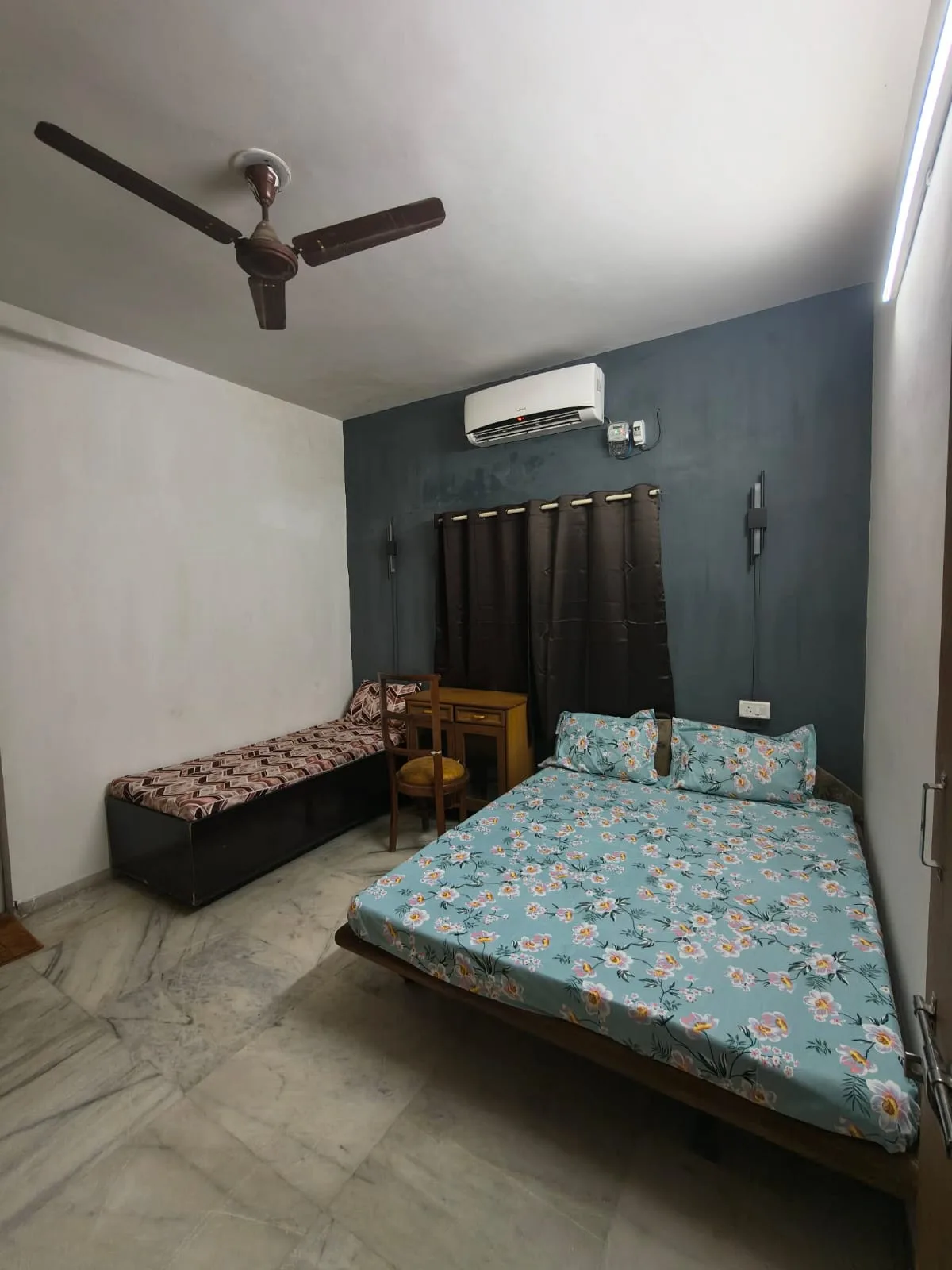 BackPackers Villa Girls PG - Thaltej thumbnail 11