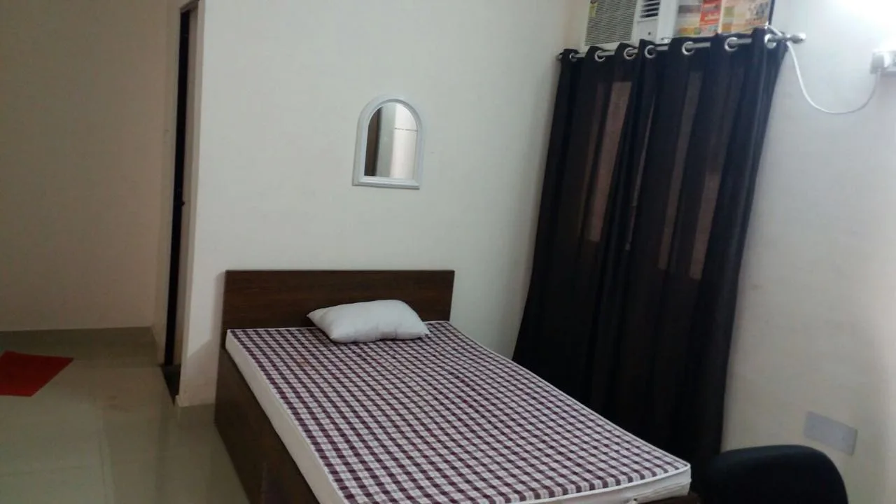 Galaxy Heights Girls Hostel thumbnail 11