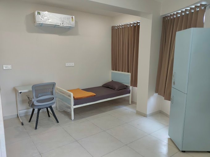 Fortune B&B – PG in Navrangpura