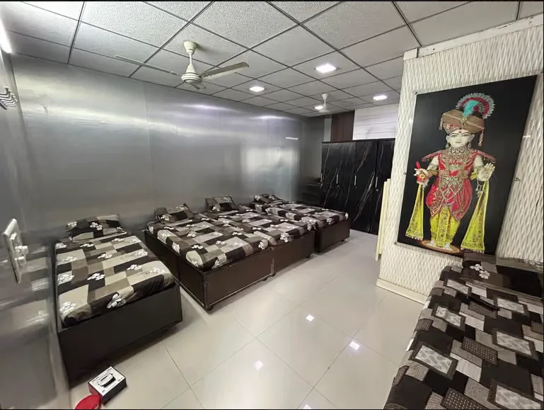 Shreeji Nivas PG - Memnagar thumbnail 7