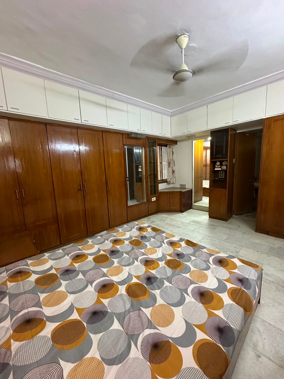 Shiva Paying Guest - CG Road – PG in CG Road